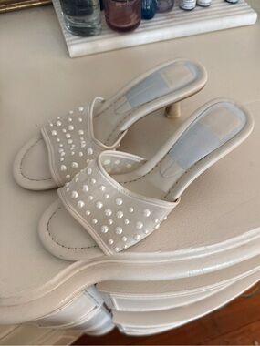 Pearl-Embellished White Slide Heels - Women's Dress Sandals